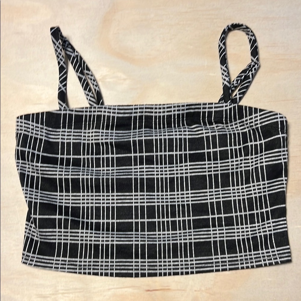 Forever 21 Black and White cotton crop top
